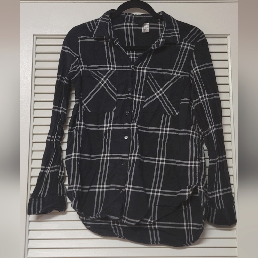 H&M - Divided 100% Cotton Black & White Long-Sleeve Plaid Top